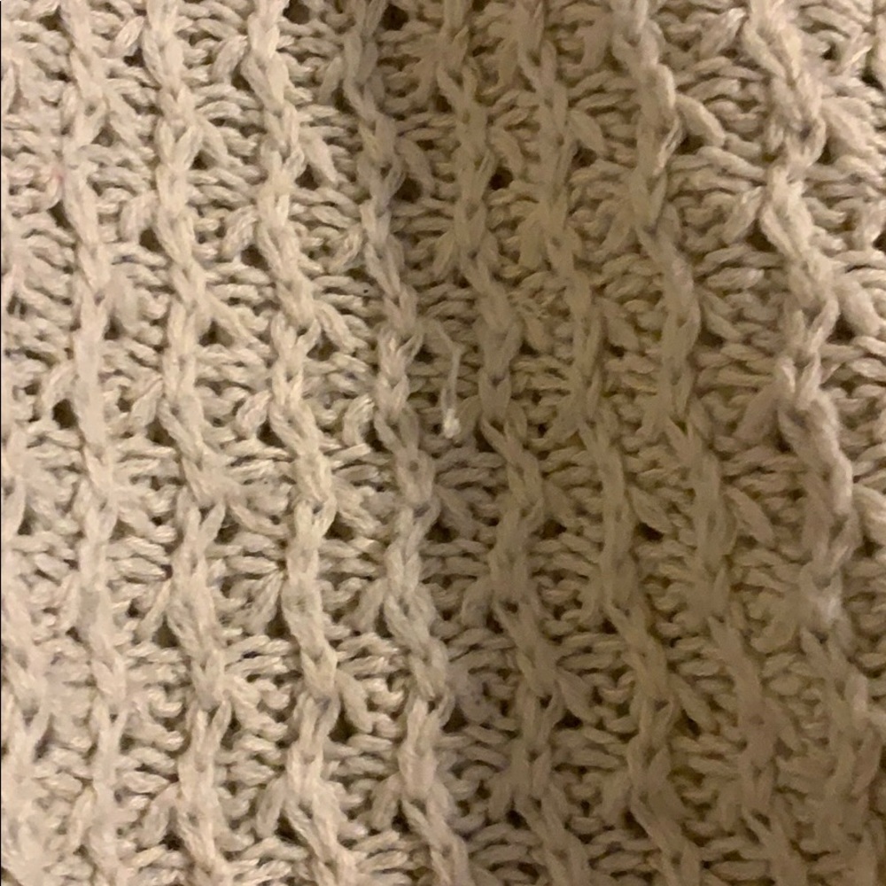 Off the shoulder sweater - Picture 3 of 4